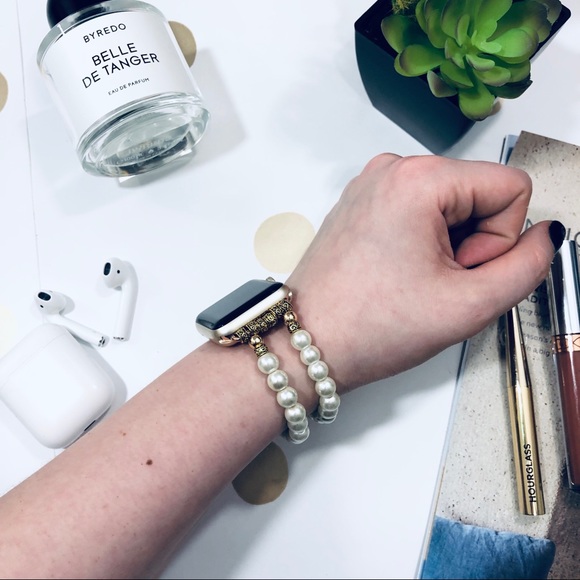 Pawsitively Posh Accessories - {JANNA} Apple Watch band beaded pearl bracelet